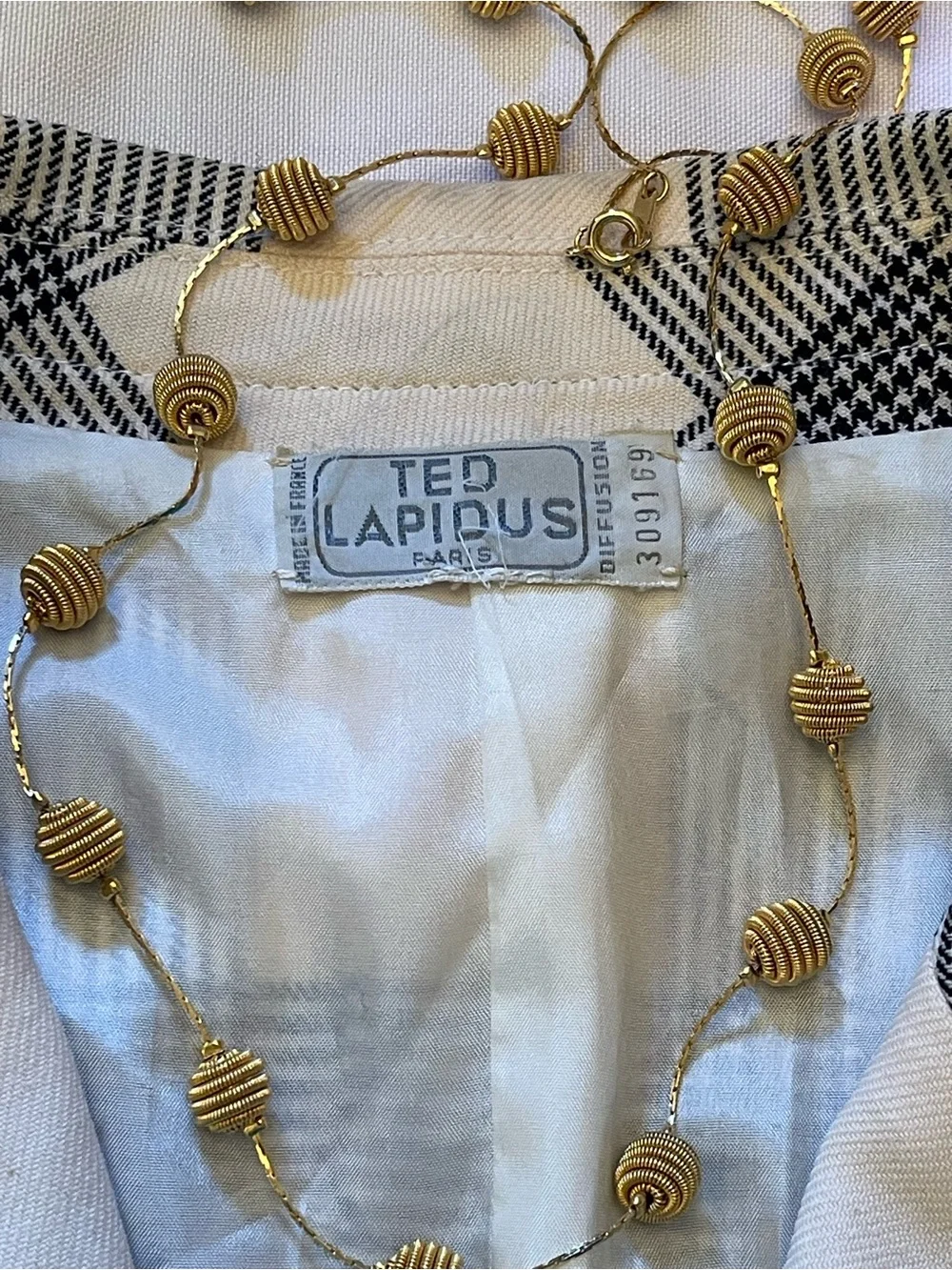 TED LAPIDUS VINTAGE CHECKED DOUBLE BREASTED NAVY & CREAM SUIT SET  SZ 10 /42